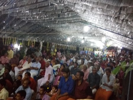 Crowded auditorium to view Thrithayambaka by Sri. Mattannoor Sankarankutty